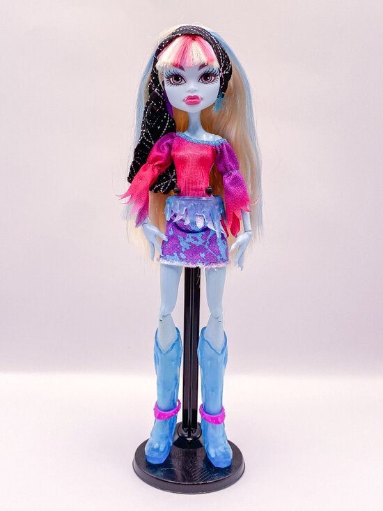 monster high Other - Monster High Abbey Bominable Doll Music Festival 2013 EUC Missing V.I.M. Pass